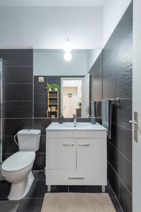 Modern Rustic Apartment In Graca Lisboa Exteriör bild