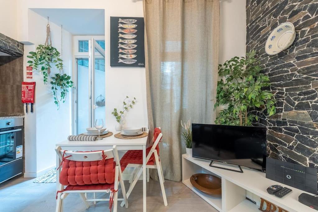 Modern Rustic Apartment In Graca Lisboa Exteriör bild