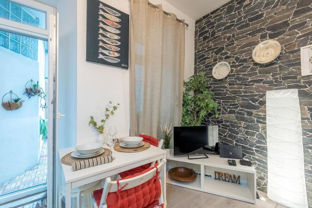 Modern Rustic Apartment In Graca Lisboa Exteriör bild